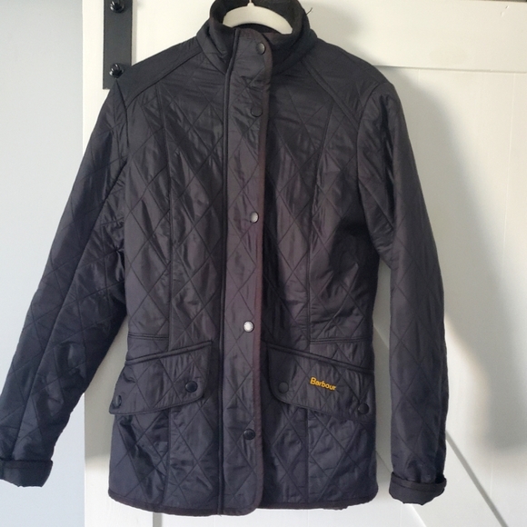 Womens Barbour jacket - Picture 2 of 3